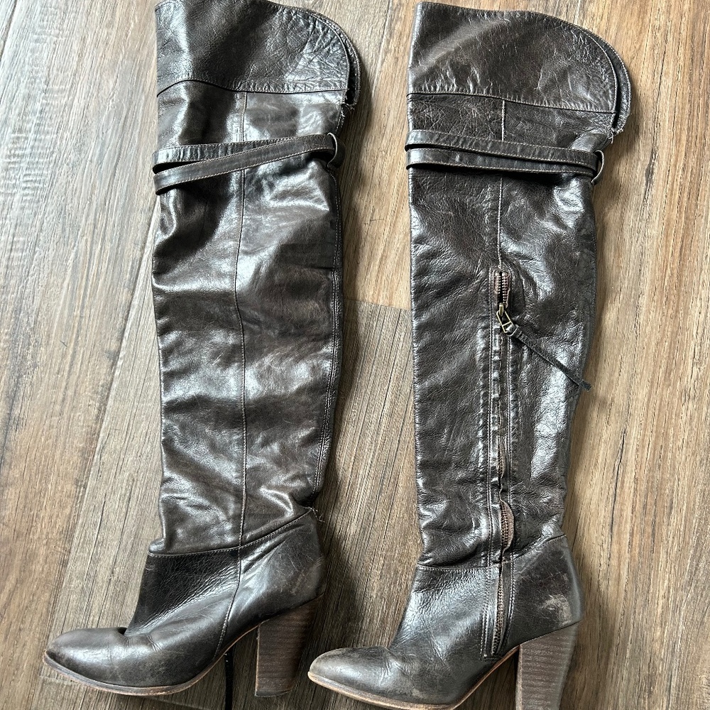 Pour La Victoire, over-the-knee leather boots